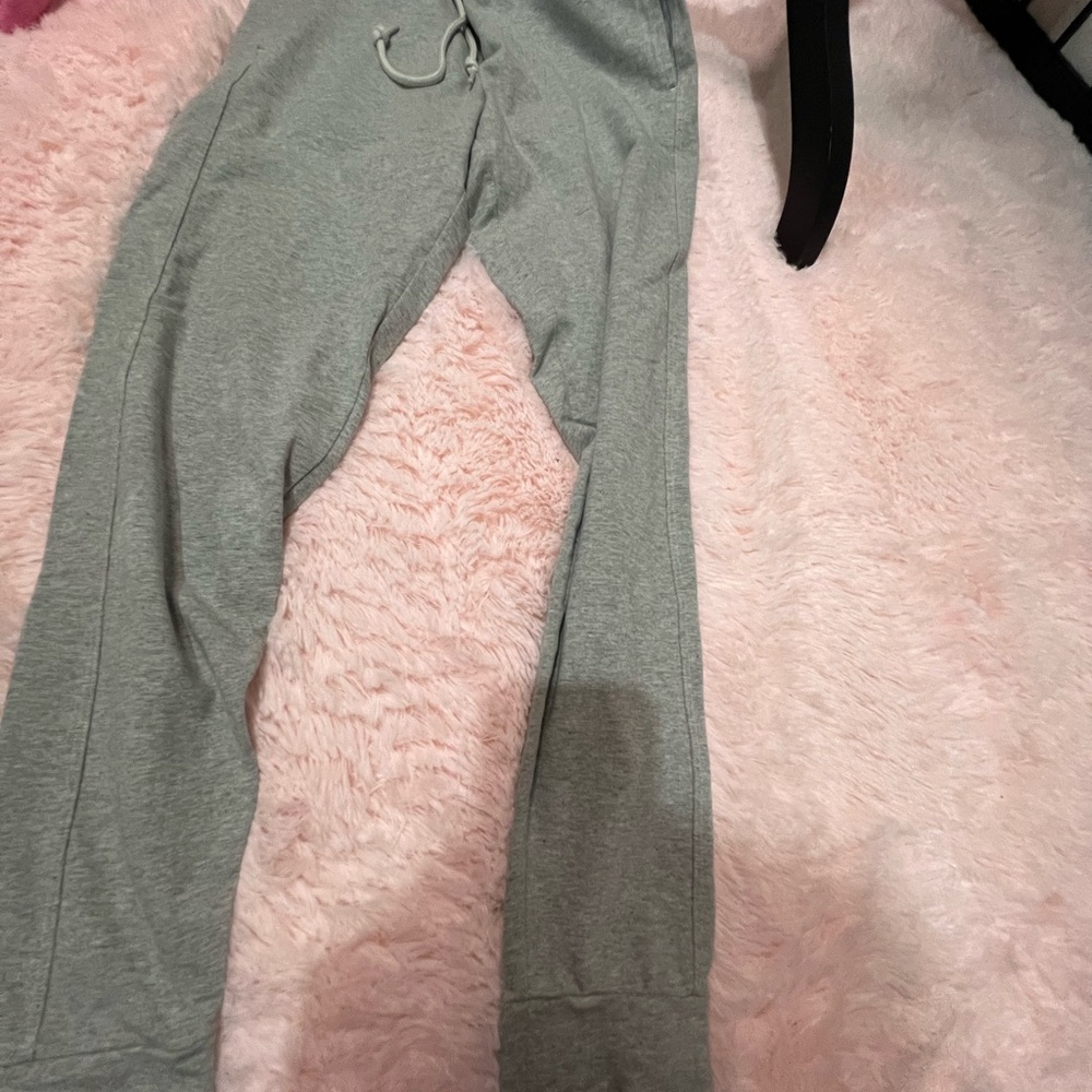 🌟PINK‎ Victoria's Secret Heather Gray Joggers